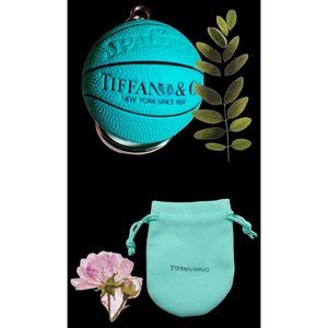 TIFF & CO BASKETBALL NOVELTY KEY CHAIN New York Since 1837  Sz 1.4" w/ D…